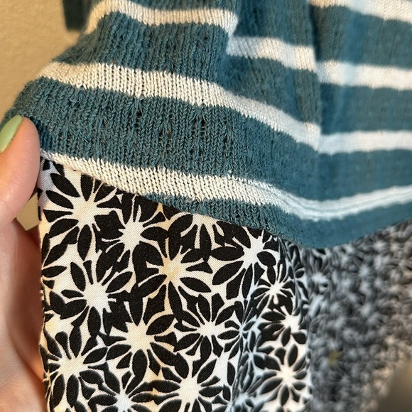 Postmark Anthropologie Ginny Pullover Top - Picture 4 of 6